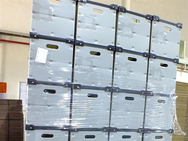 Hình ảnh kho hàng 18