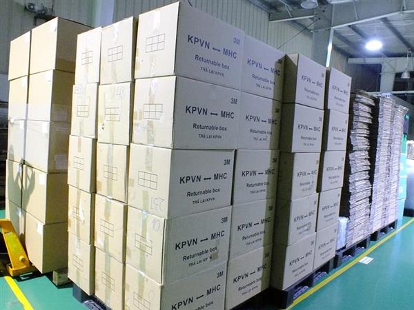 Hình ảnh kho hàng 19