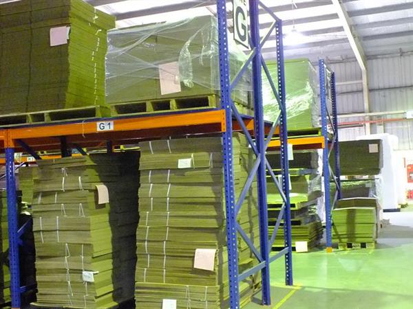 Hình ảnh kho hàng 6