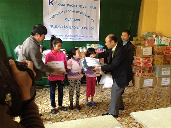 Hoạt động từ thiện tại Trung tâm Bảo trợ xã hội I 25