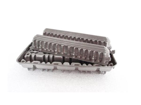 プラスチック成型品 12